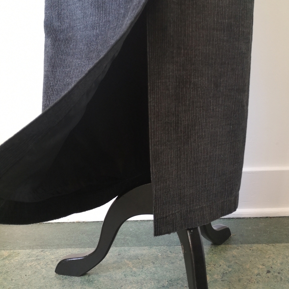 RARE Vintage "CATS" button up corduroy maxi skirt - Picture 4 of 12